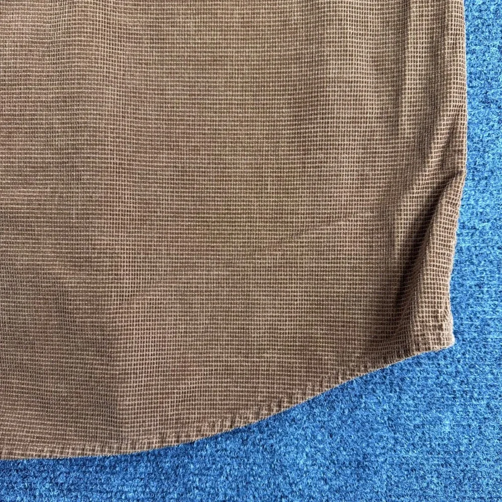 Banana Republic Button Down Shirt Mens XL Extra Large Corduroy Untucked Fit